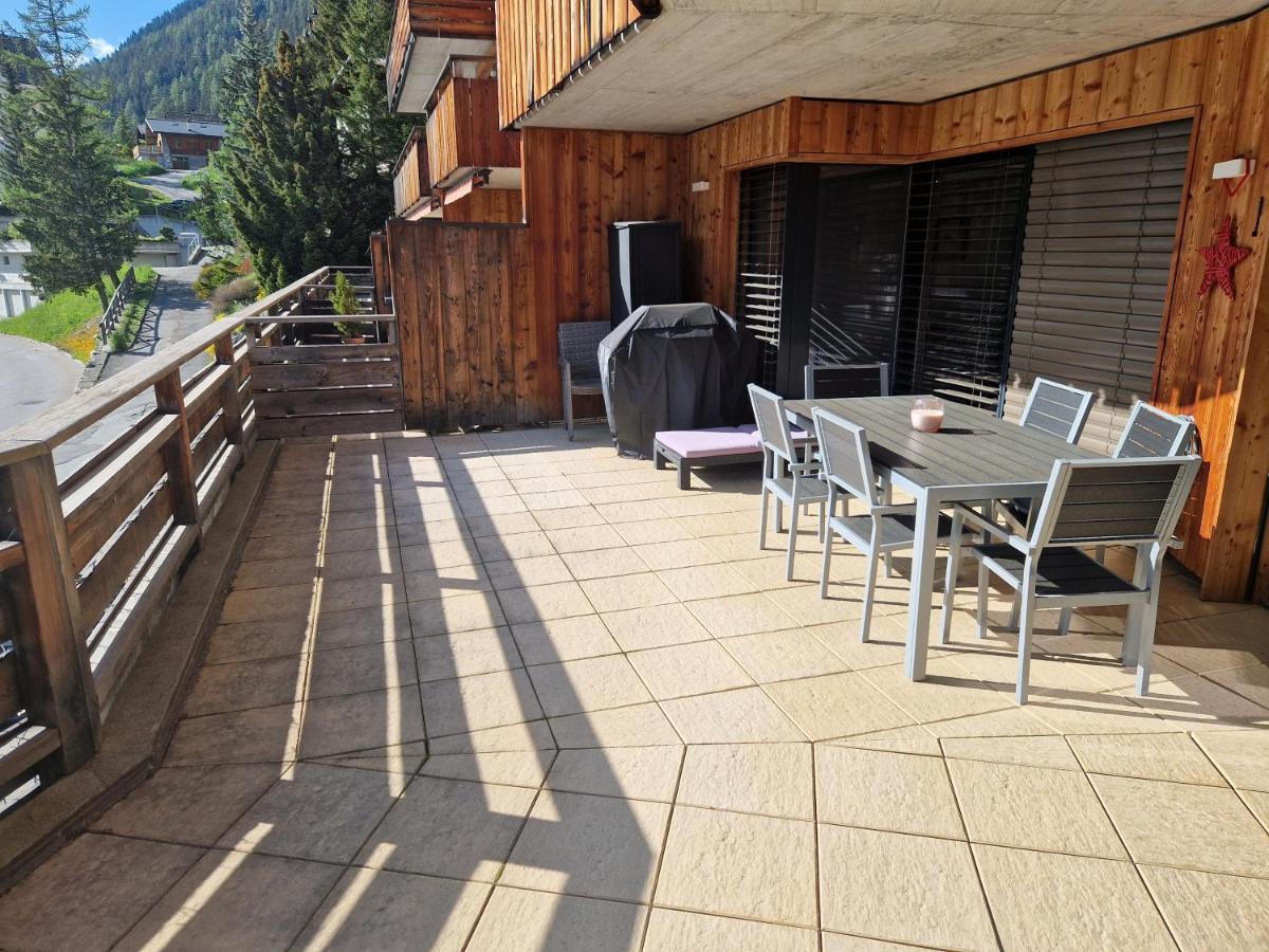 Superbe Appartement Champex-Lac Avec Piscine Et Sauna Екстериор снимка