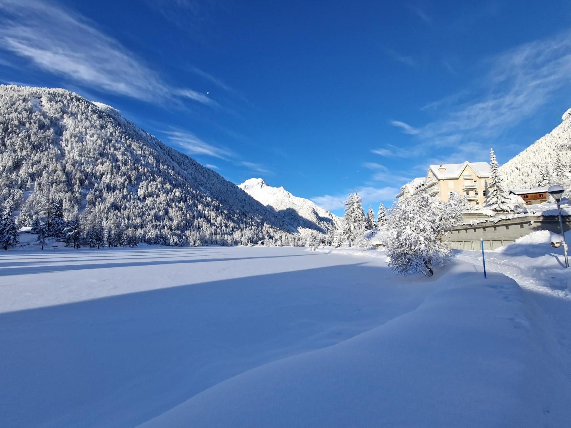 Superbe Appartement Champex-Lac Avec Piscine Et Sauna Екстериор снимка